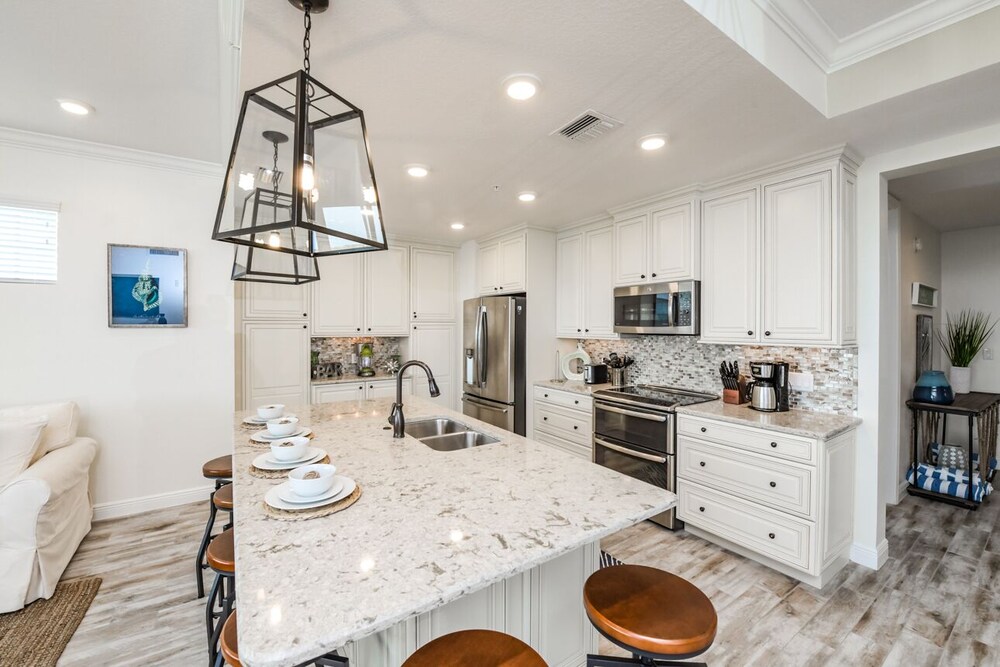 Changes in Latitude 403 - photo 10