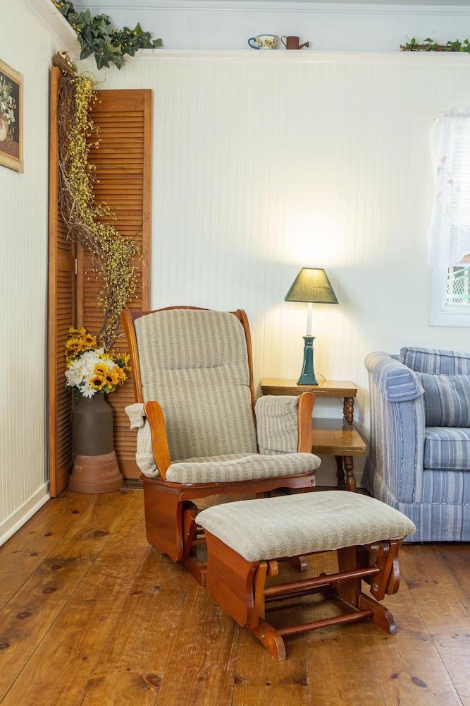 The Chimney Rock Inn & Cottages - photo 124