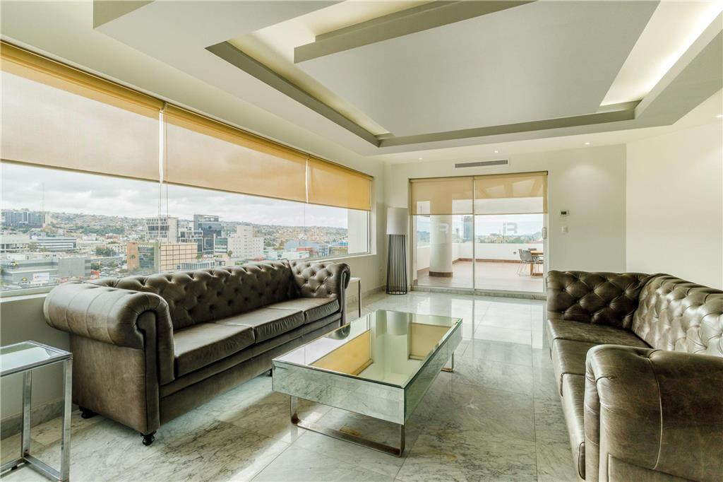 Presidential Suite common area