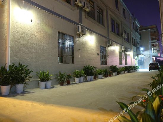 Zengting Hotel - last minute hotel in Haicheng