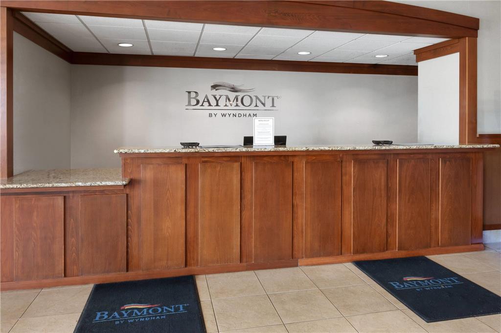 Baymont by Wyndham Jamestown Conference Center & Water Park - photo 5
