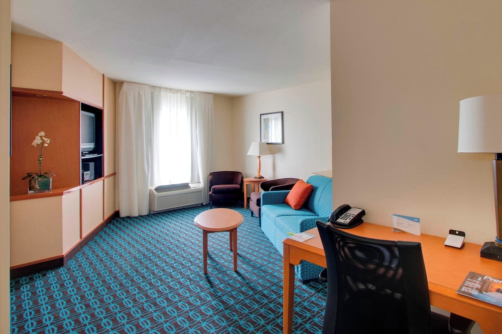 Fairfield Inn & Suites by Marriott Clermont - photo 14