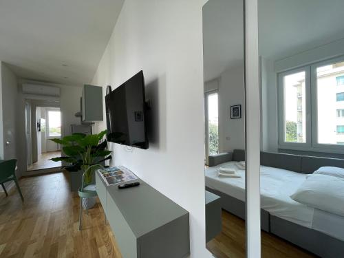 Metro Marconi University quarter apartments — 4-Star Luxury Hotel in Rome, Italy