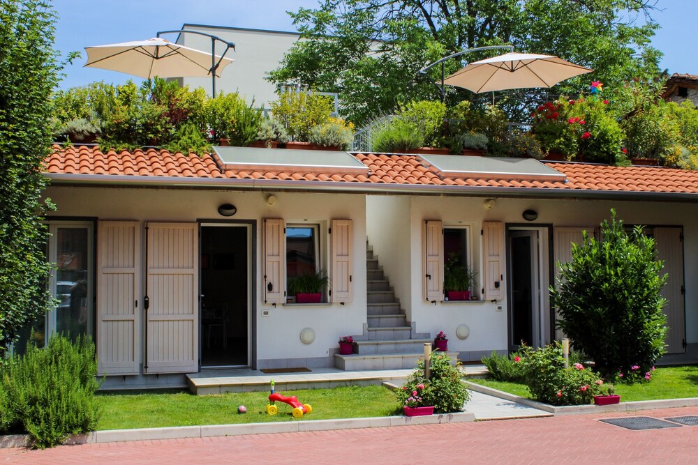 Appartamenti Borghetto Panigale — 4-Star Luxury Hotel in Bologna, Italy