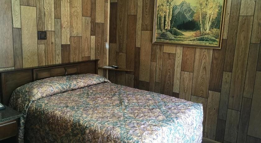 Wigwam Motel - photo 2