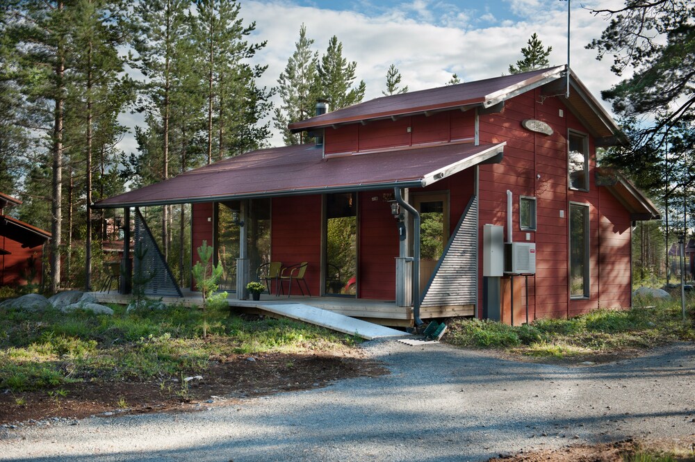 Jääskän Loma Chalet Seinäjoki — 4-Star Luxury Hotel in Seinaejoki, Finland