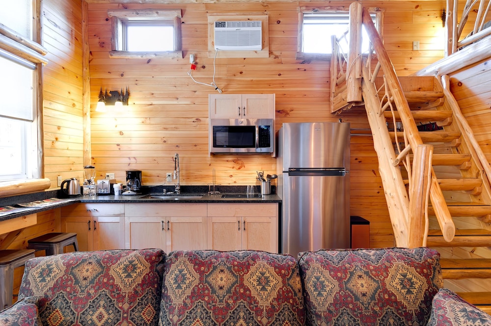 Cobble Mountain Lodge - photo 73