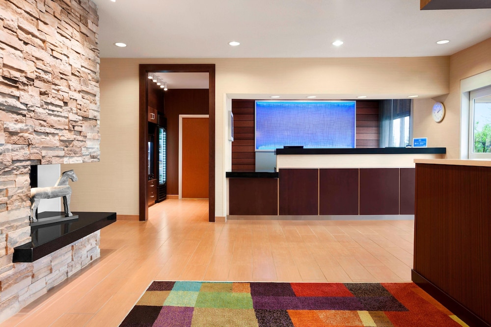 Fairfield by Marriott Inn & Suites Lansing West - photo 3