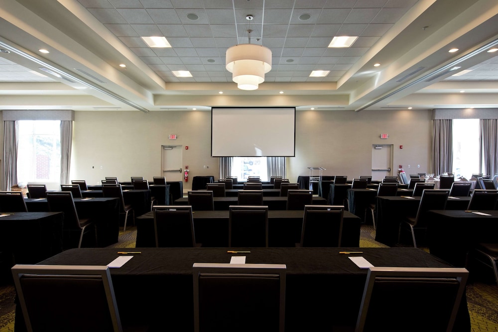 Hilton Garden Inn Martinsburg - photo 54