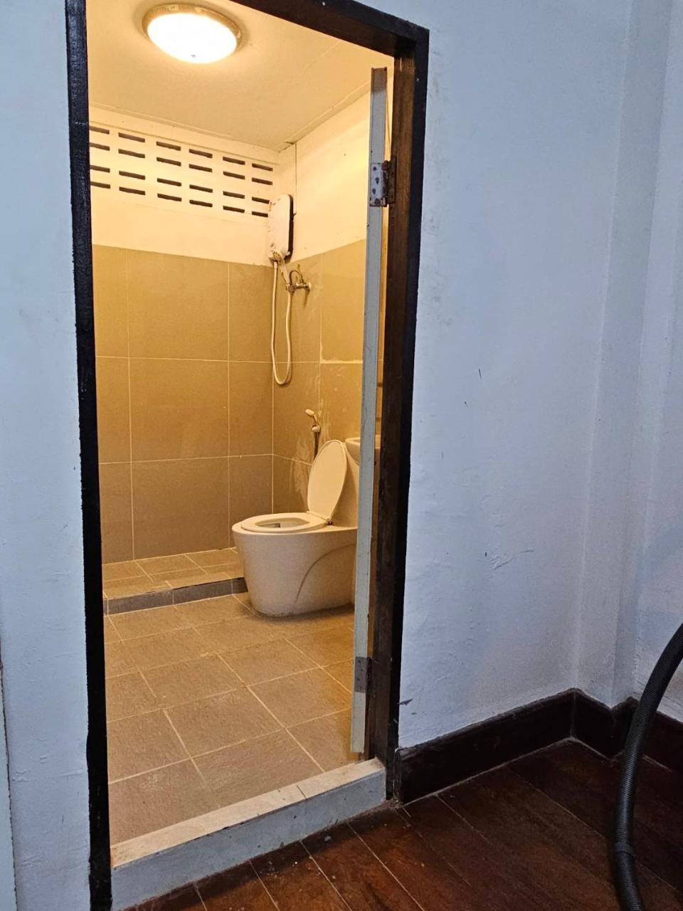 Bed At 18 Asoke