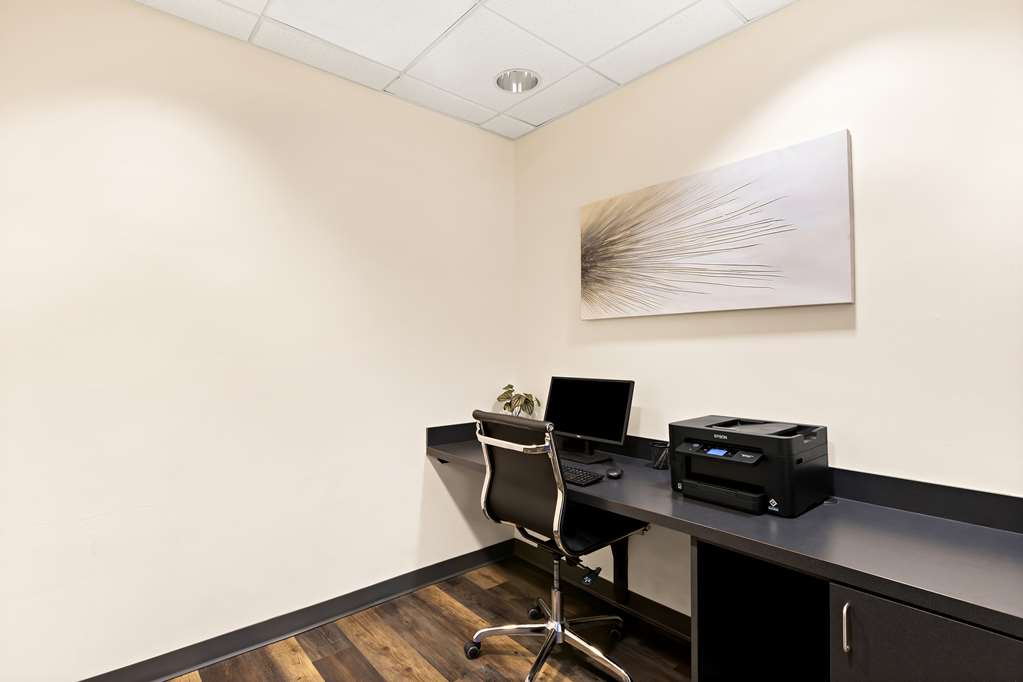 Sonesta Essential Savannah - photo 40