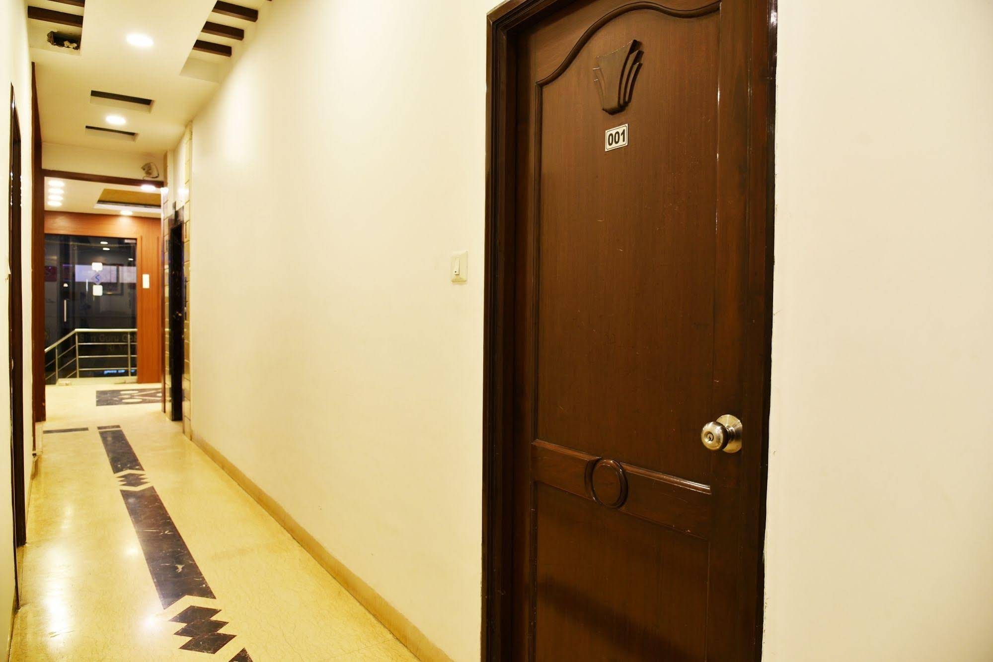 Hotel Sapphire