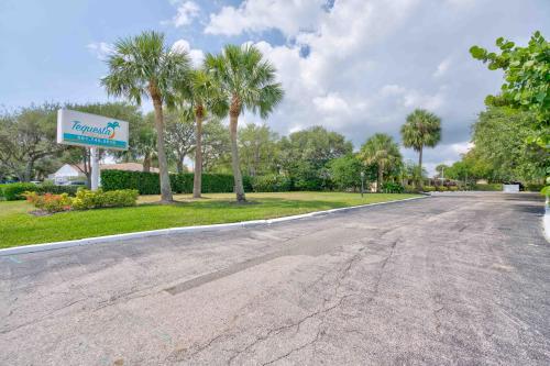 Tequesta Palms Inn - photo 11