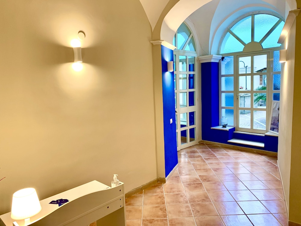 Artis Mare — 4-Star Luxury Hotel in Pozzuoli, Italy