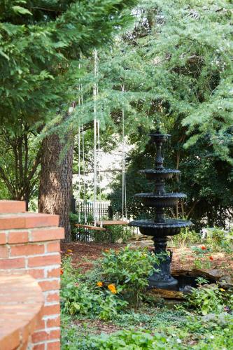 Eden Brae: Historic Southern Gothic Mansion - photo 23