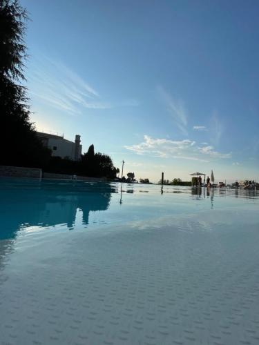 Villaggio Boschetti 10A — 4-Star Luxury Hotel in Peschiera Del Garda, Italy