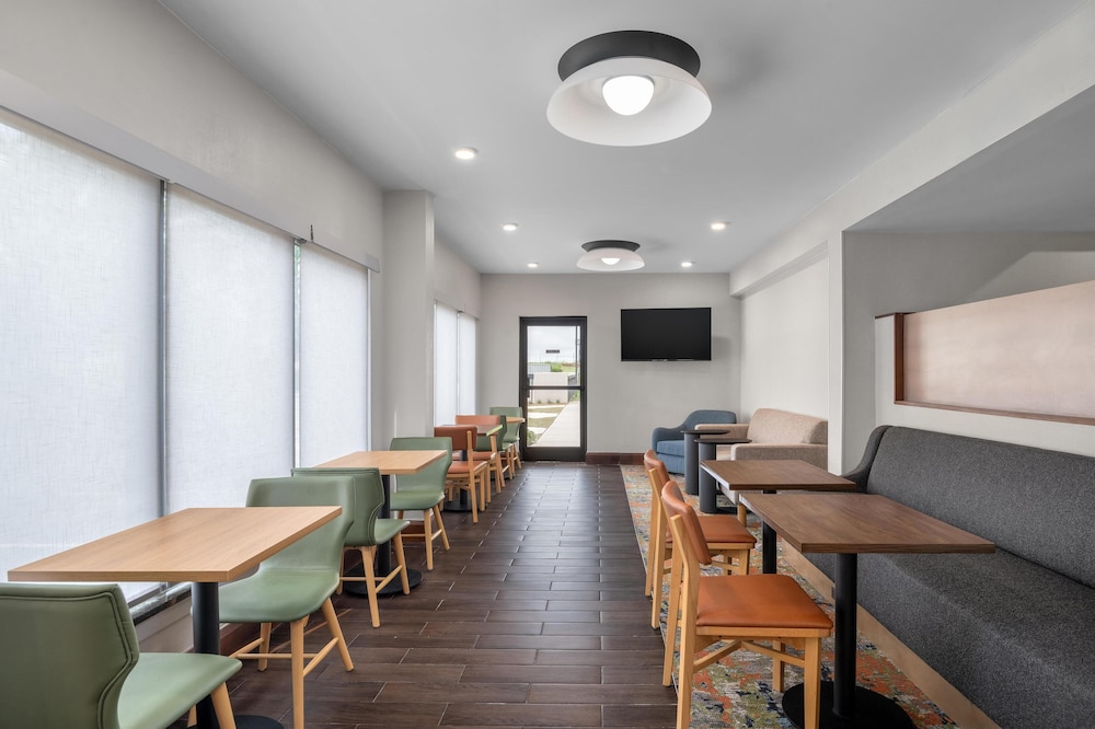 Hampton Inn Memphis Southaven - photo 27