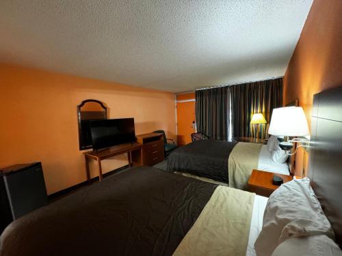 College Inn Spartanburg - photo 31