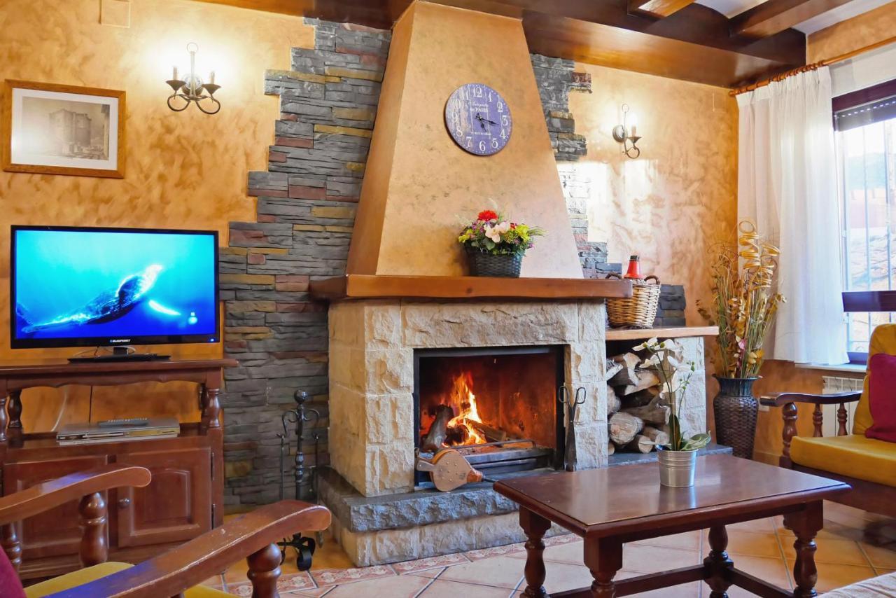 Casa Rural Los Moros — 4-Star Luxury Hotel in Solosancho, Spain