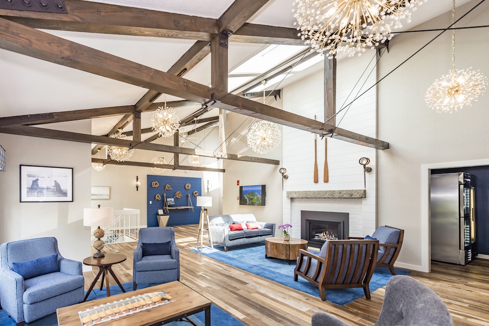 Rockport Inn And Suites - photo 3