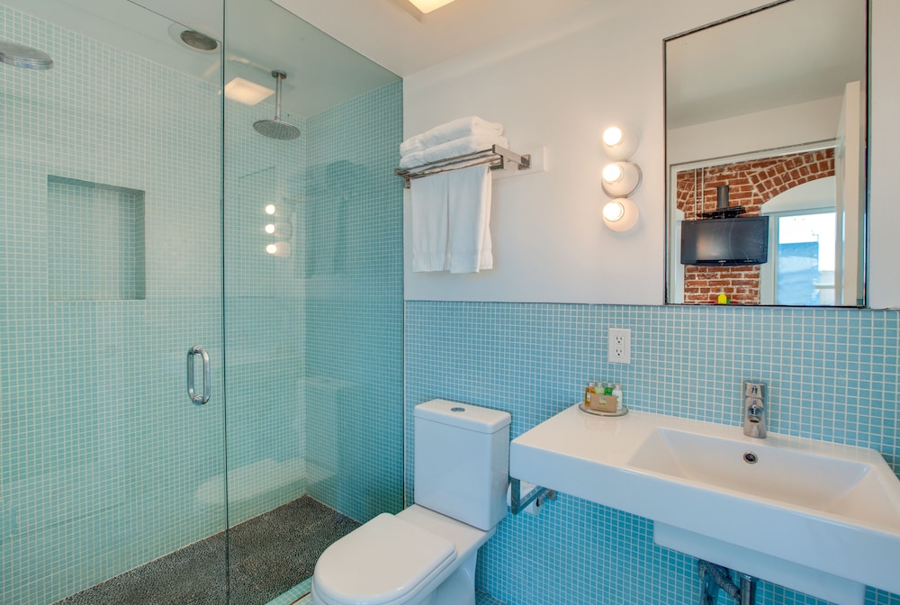Venice Breeze Suites - photo 34
