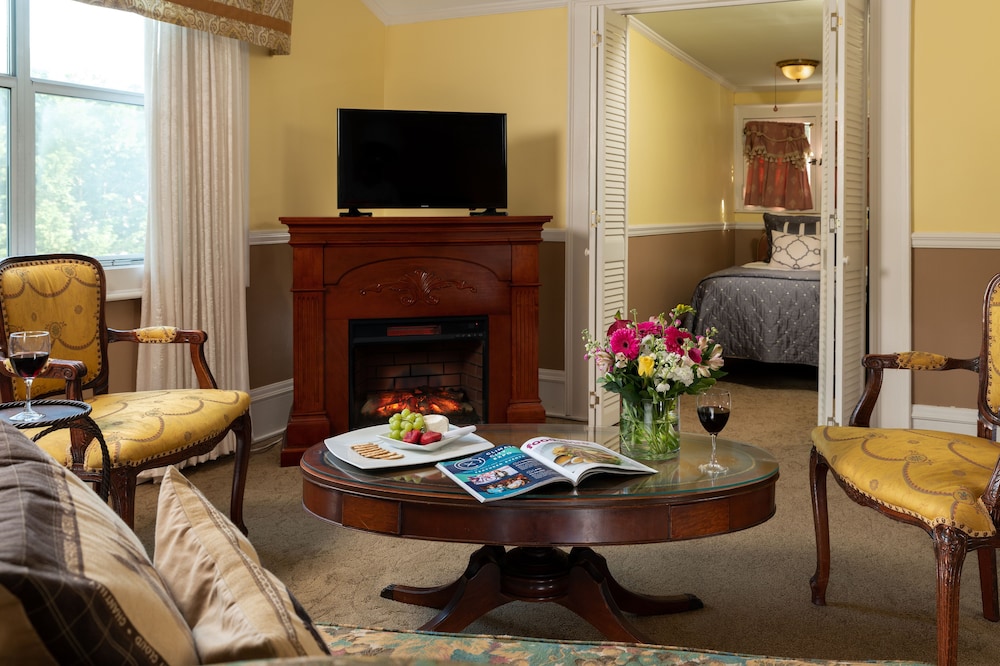 Albemarle Inn - photo 69