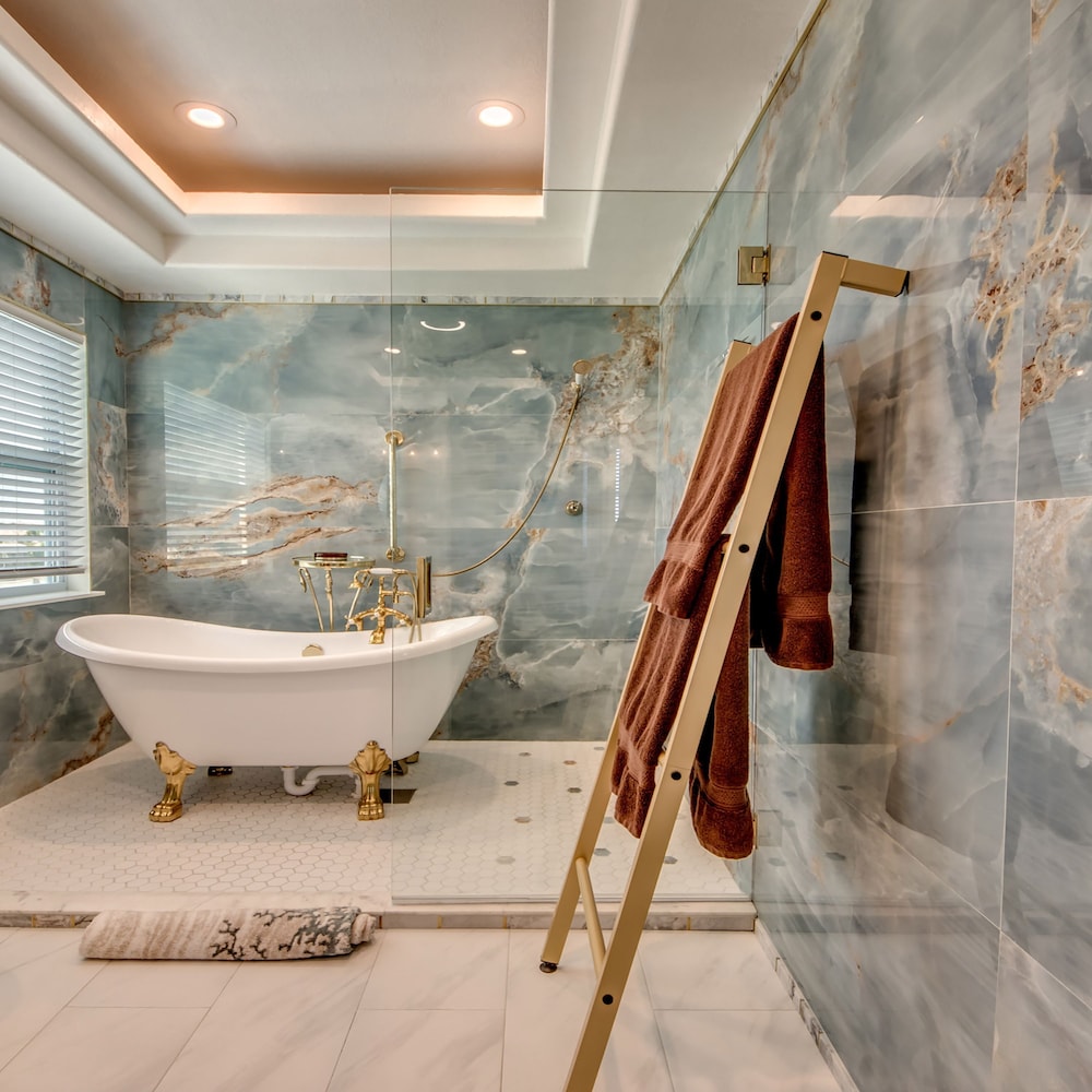 Golden Globe luxury on the canal with poolspa - photo 22