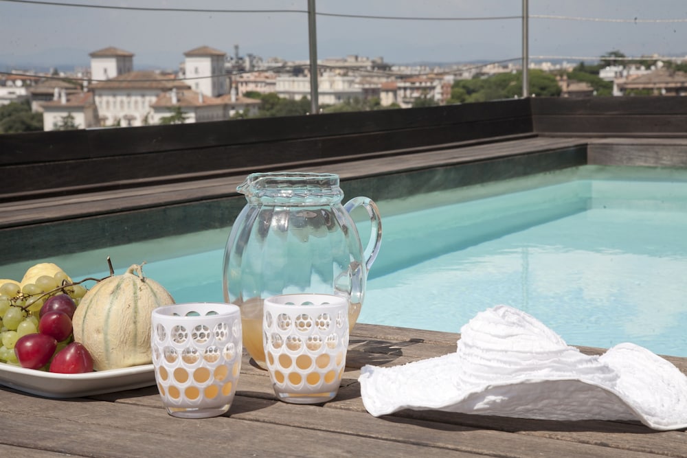 Veneto — 4-Star Luxury Hotel in Rome, Italy