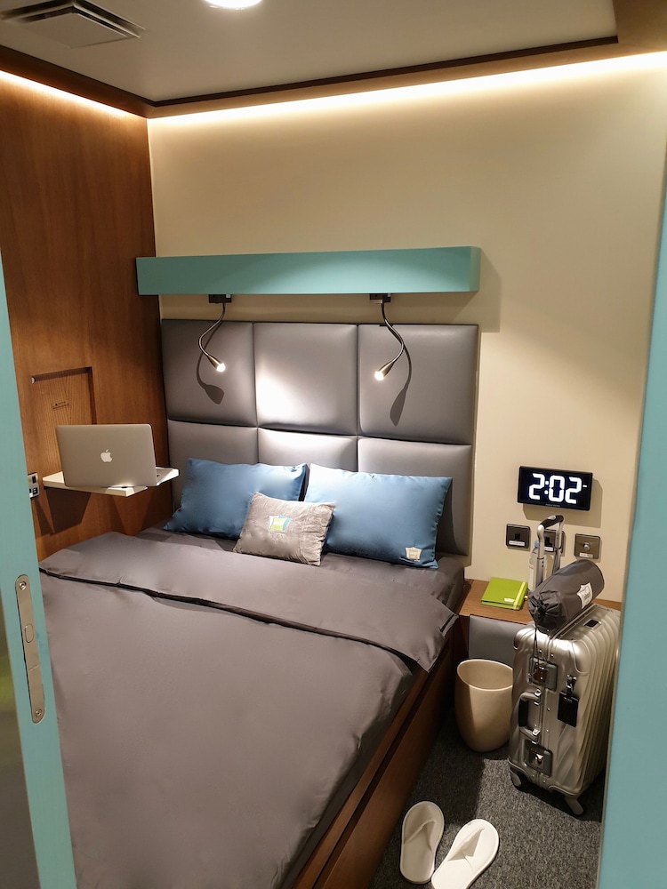 Sleepover Doha South Node formerly sleep n fly - carbon neutral hotel in Doha