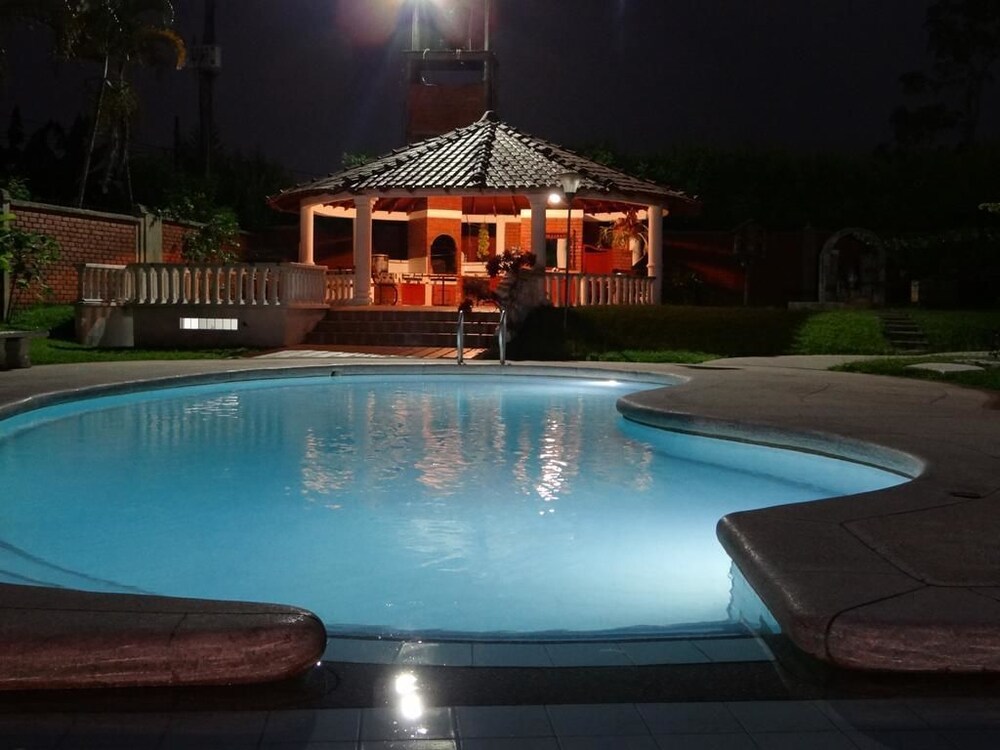 Hotel Villa Fabiola Mom in Armenia, Colombia