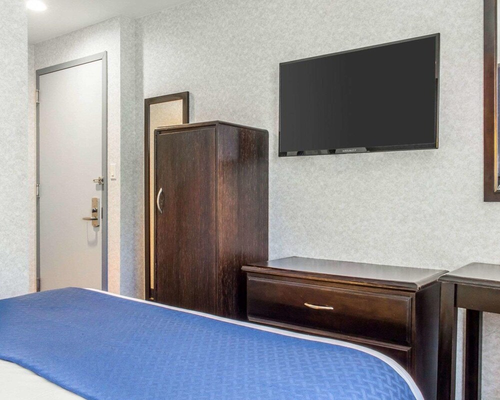 Paramount Inn - photo 18