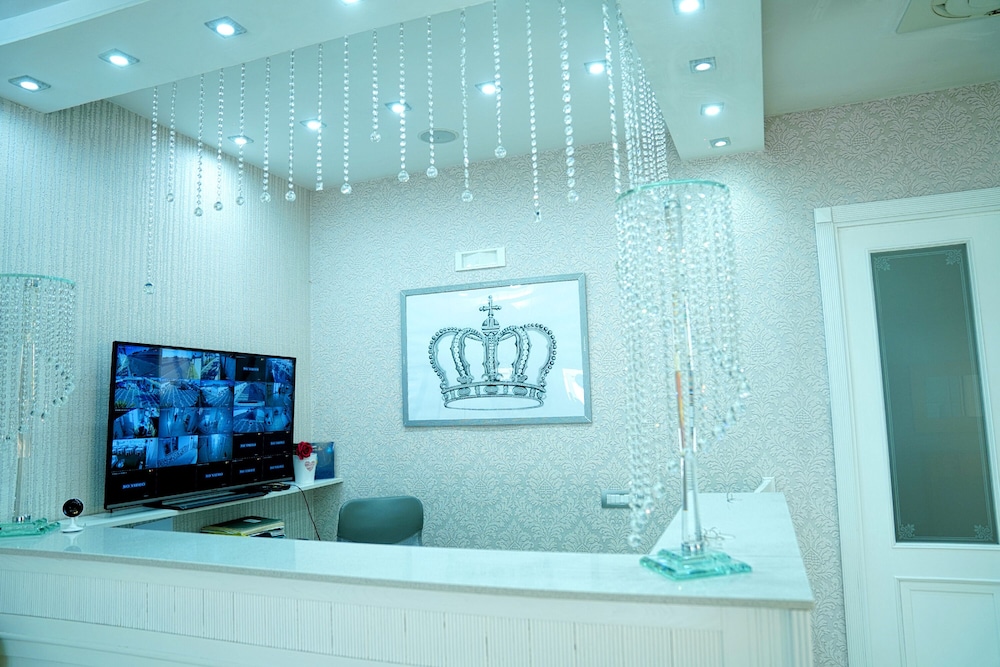 Bee Queen Hotel — Giugliano In Campania — photo 3