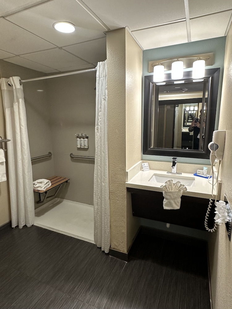 Holiday Inn Express Boise University Area by IHG - photo 34
