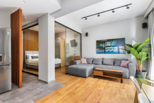 Glass House by Nest — 4-Star Luxury Hotel in Thessaloniki, Greece