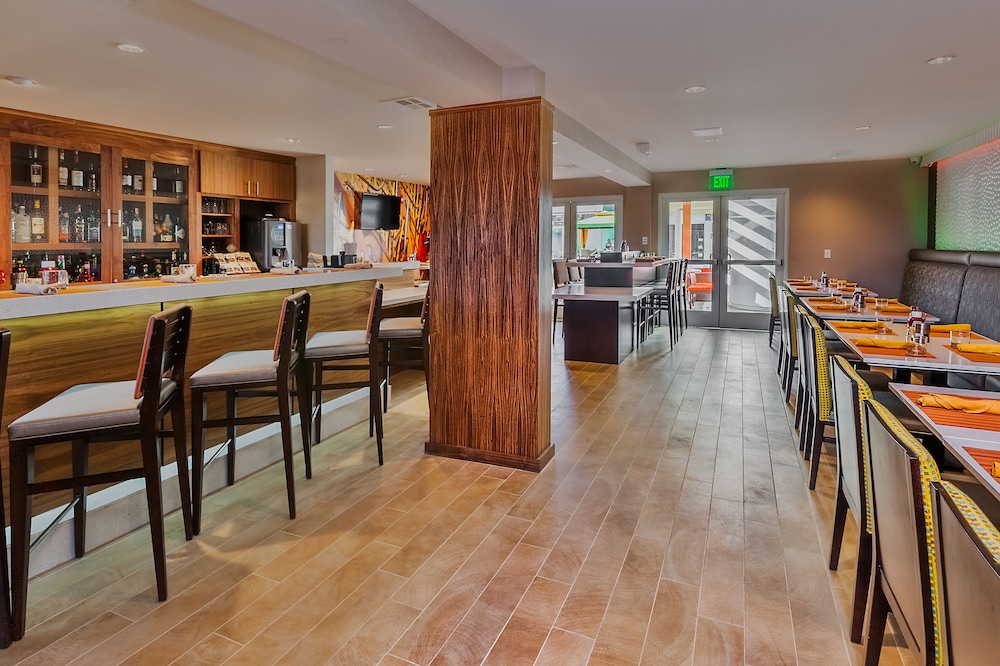 Hotel Indigo Anaheim by IHG - photo 36