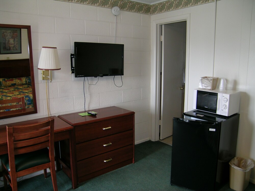 Travel Inn of La Junta - photo 8
