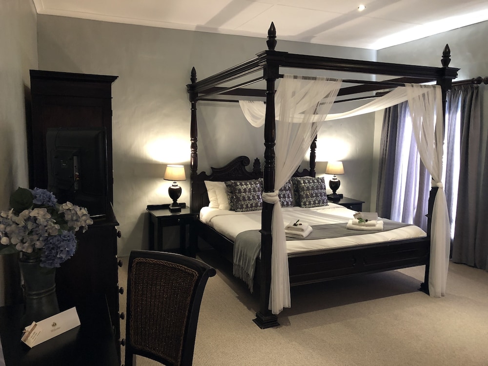 Dio Dell Amore Guest House — 5-Star Luxury Hotel in Port Elizabeth, South Africa