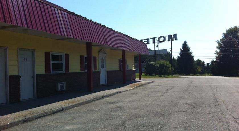 Pittsfield Motor Inn — Pittsfield