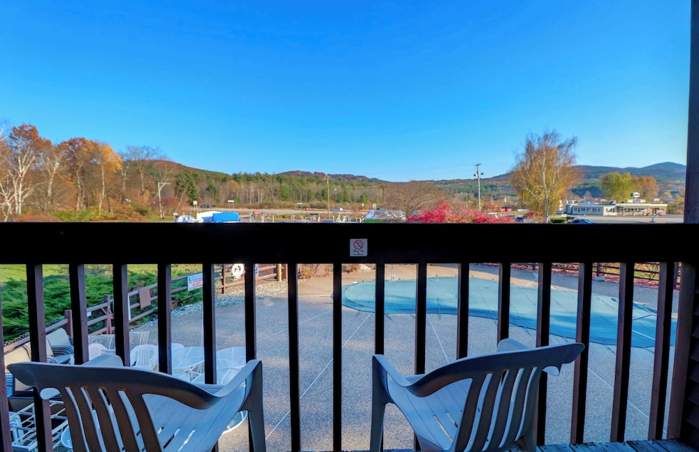 Fireside Inn & Suites Gilford - photo 35