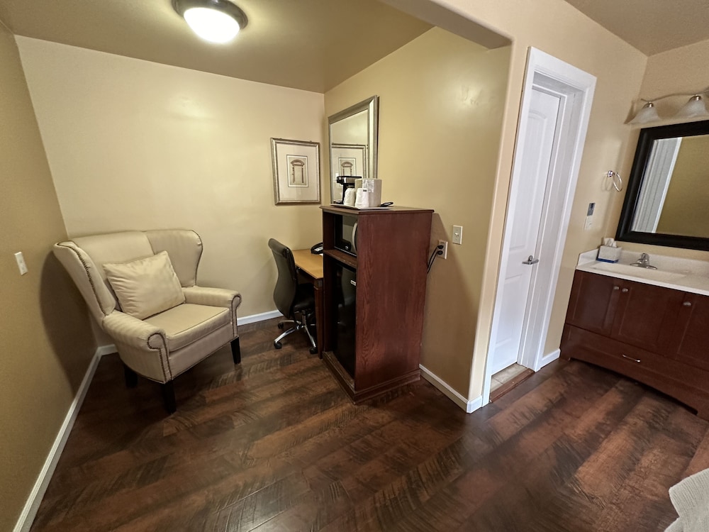 Abram Inn & Suites - photo 5