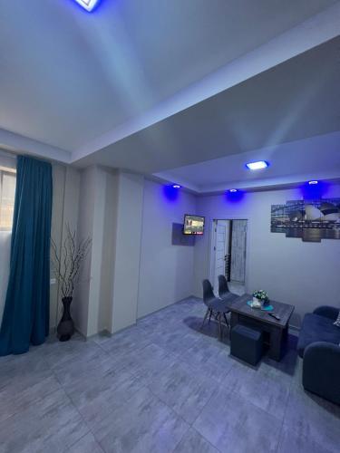 Modern And Comfortable Apartment Self Check In — 4-Star Luxury Hotel in Yerevan, Armenia