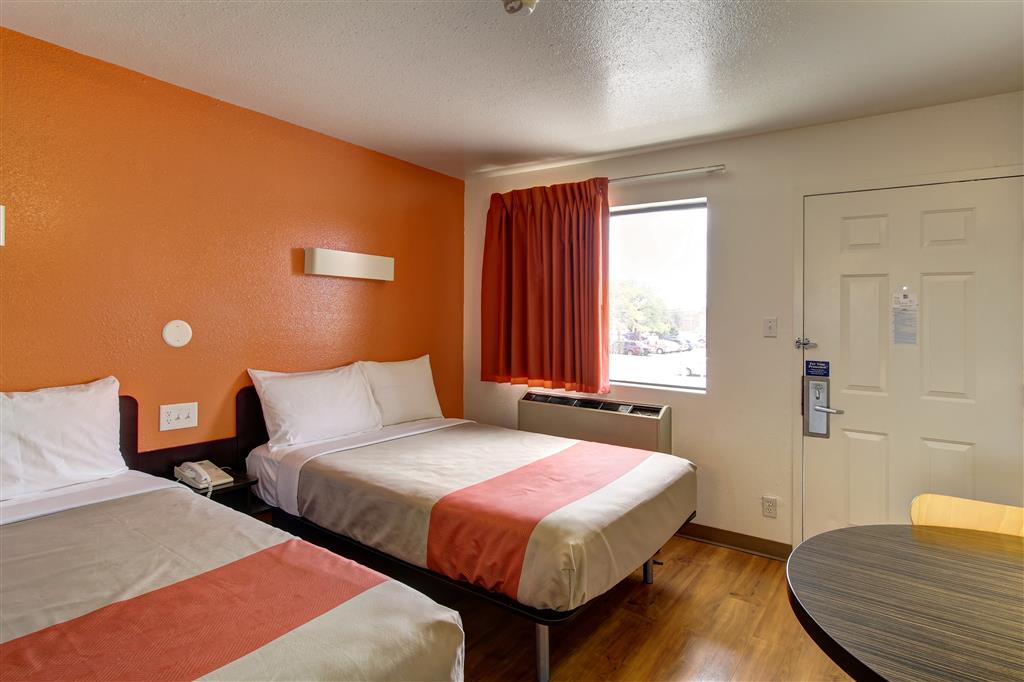 Motel 6 Amherst OH Cleveland West Lorain - photo 18