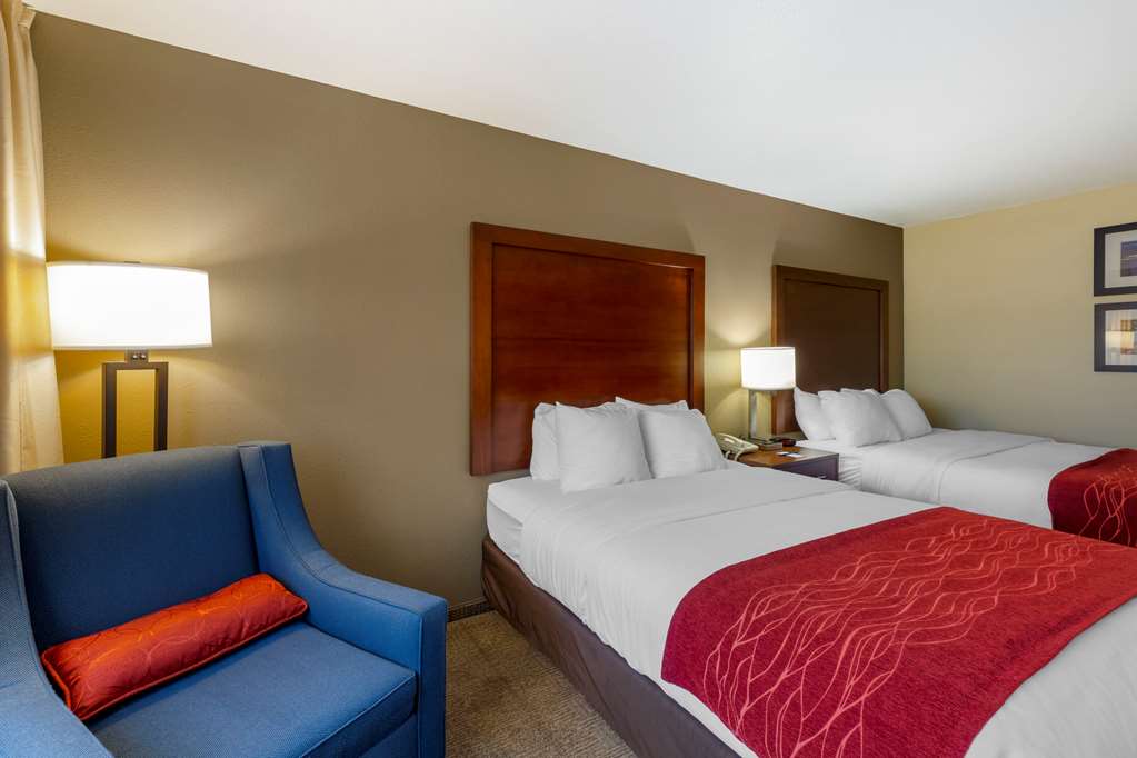 Comfort Inn River's Edge - photo 12