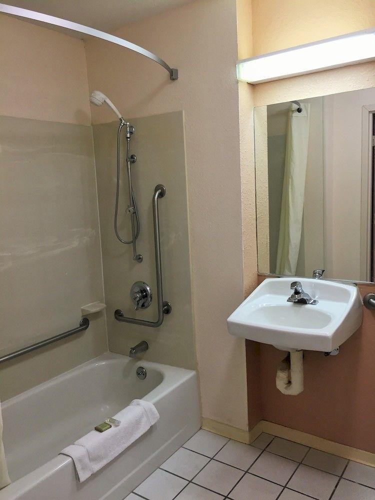 Super 8 by Wyndham Madison East - photo 29