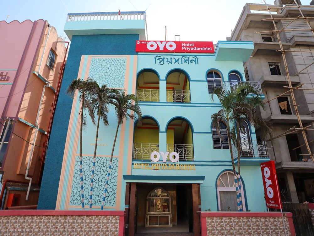 OYO 14868 Hotel Priyadarshini - carbon neutral hotel in Digha