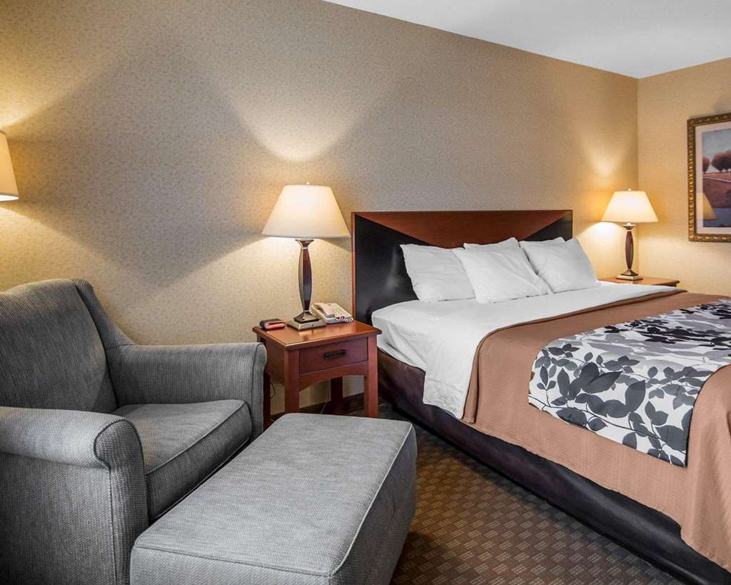 Rodeway Inn & Suites Salina South - photo 10