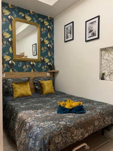Paris Golden Studio - carbon neutral hotel in Paris
