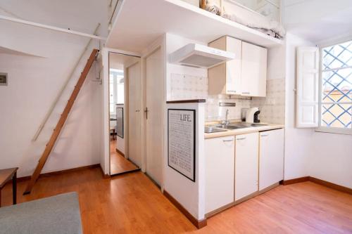 Piazza Navona Tiny House — 4-Star Luxury Hotel in Rome, Italy