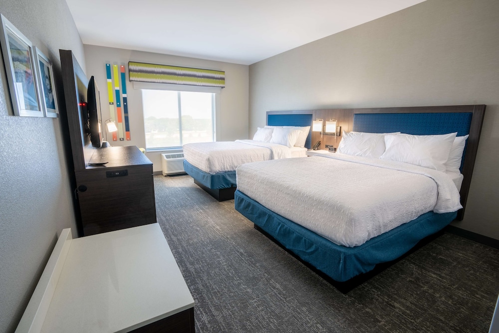Hampton Inn by Hilton Huntley Chicago - photo 9