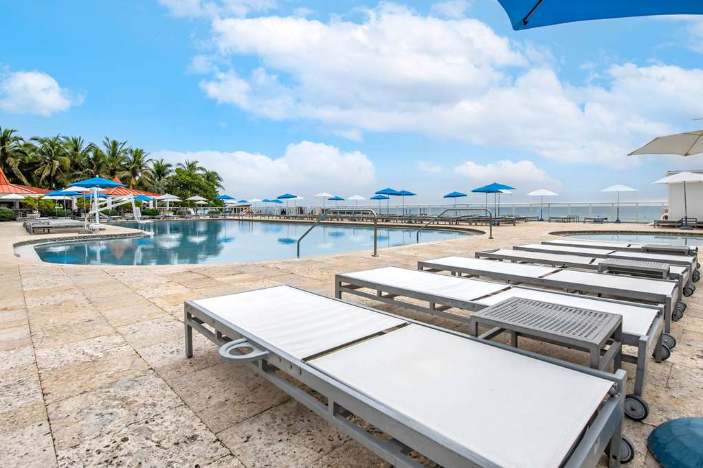 Ramada Plaza by Wyndham Marco Polo Beach Resort - photo 12